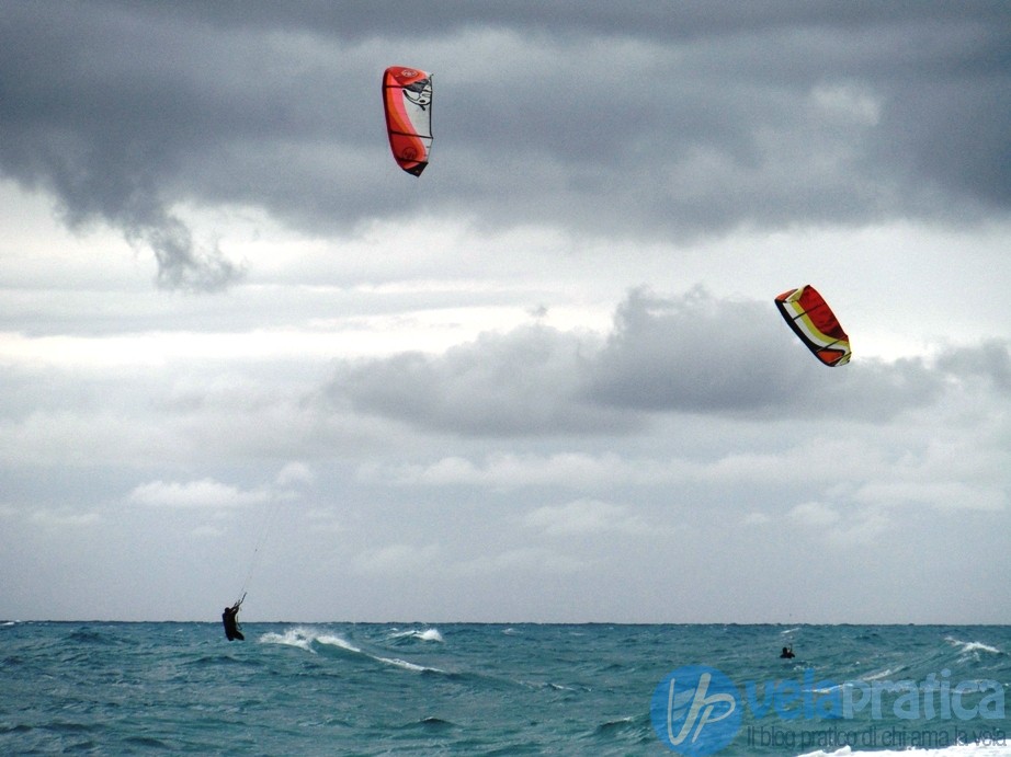 Kite surf, ecco le foto e il video degli amici ‘volanti’ 8