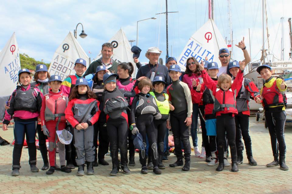 Scuola di vela le foto del raduno zonale Optimist di Crotone